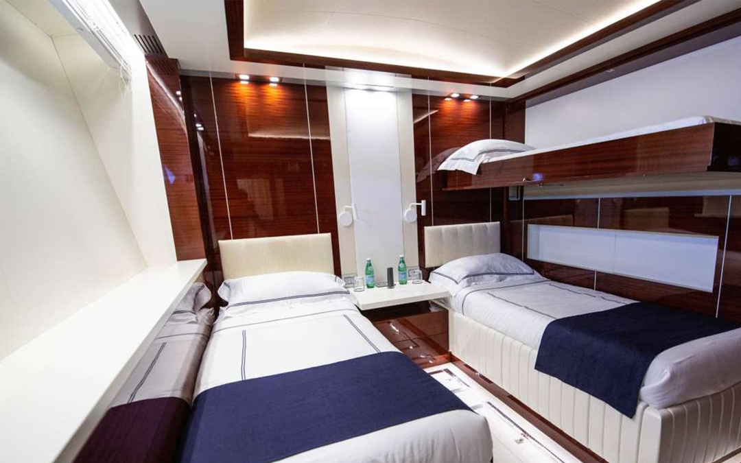 140' AB Yachts