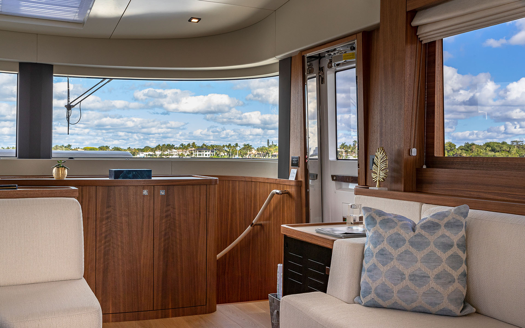 61' Sirena Flybridge