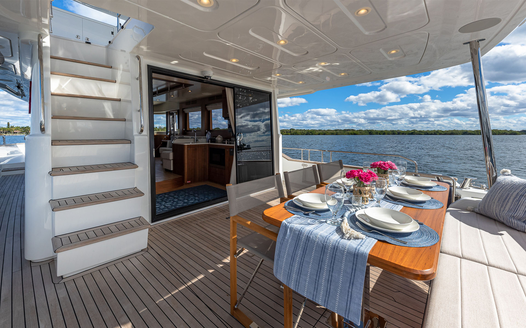 61' Sirena Flybridge