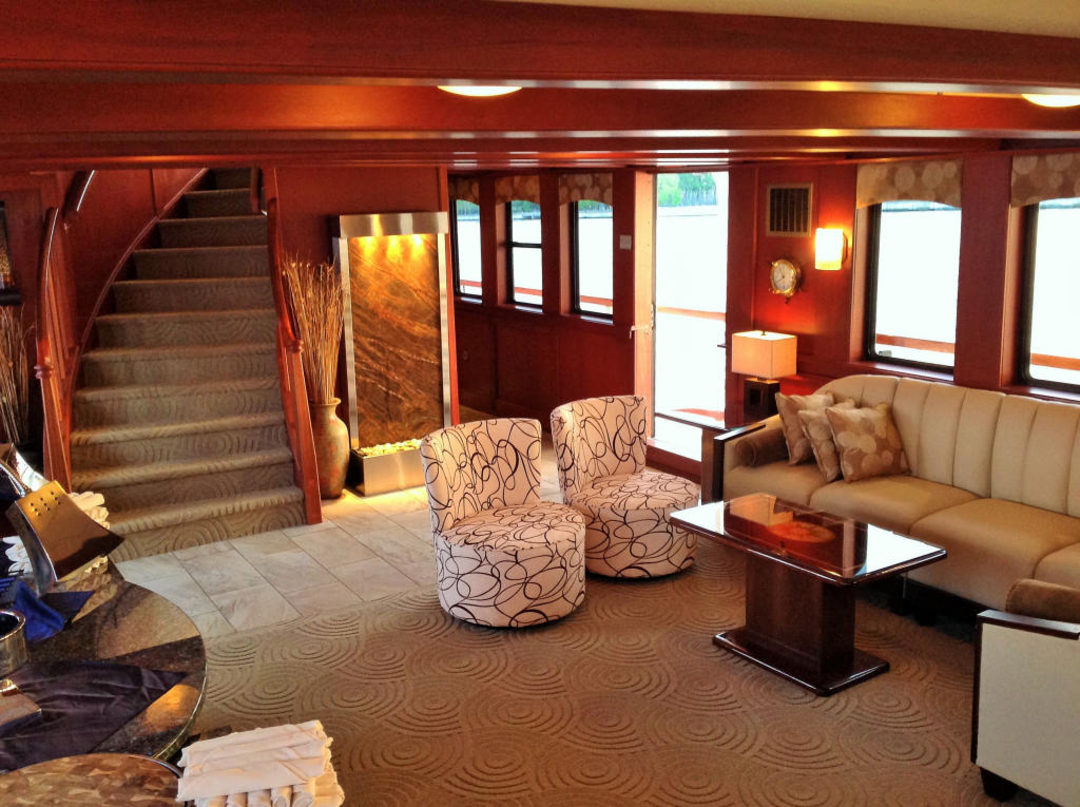 100' Lexington