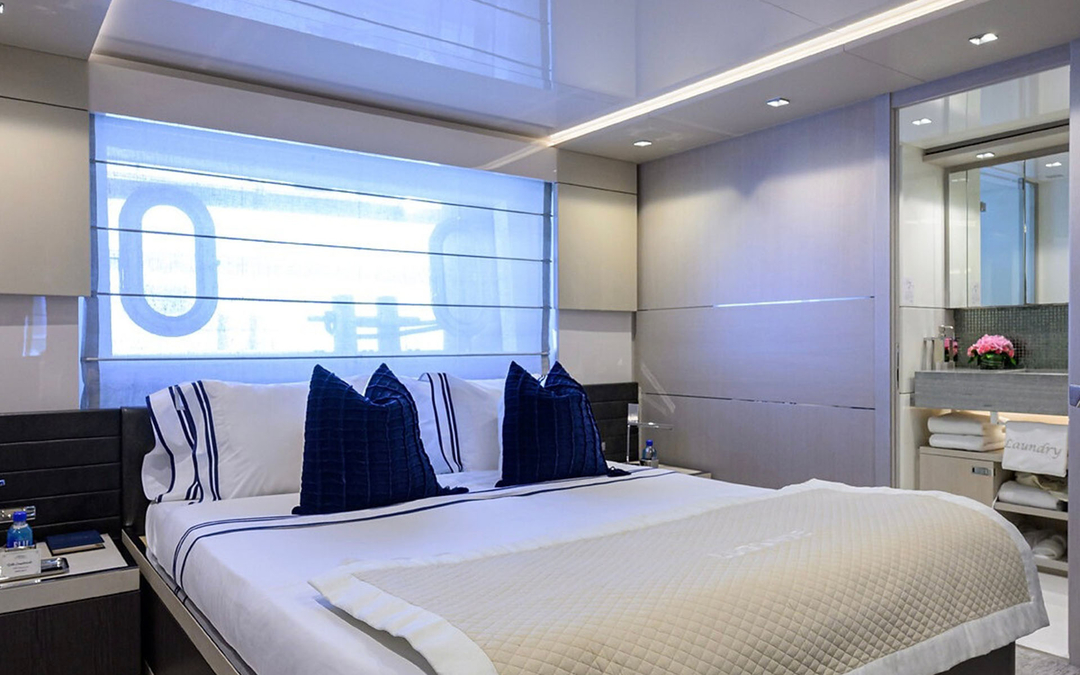 108' Ferretti