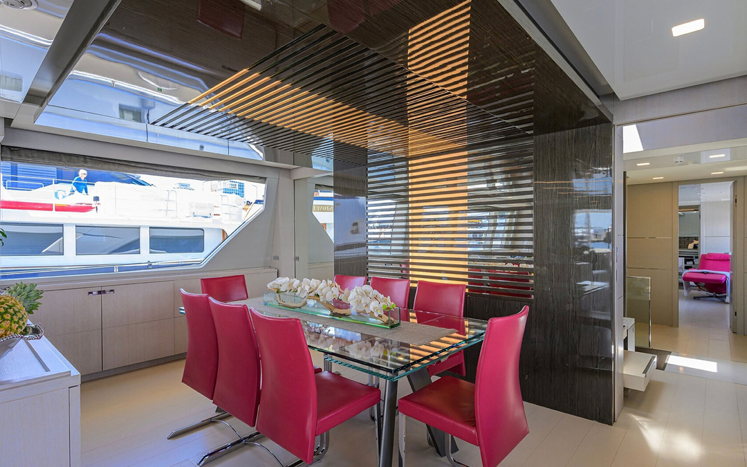 108' Ferretti