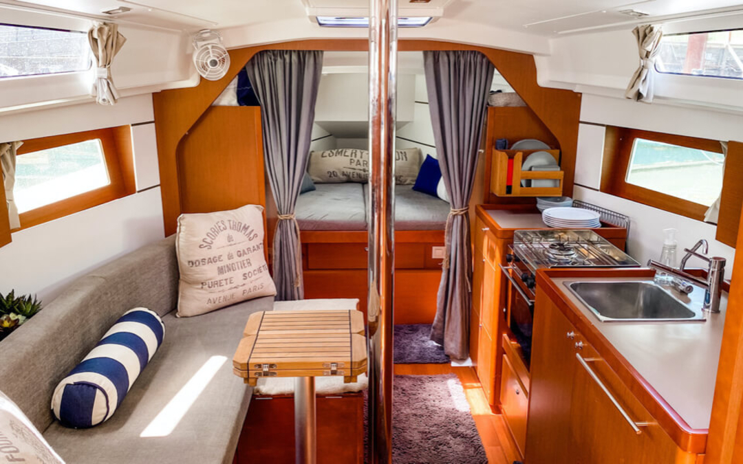 35' Beneteau Oceanis