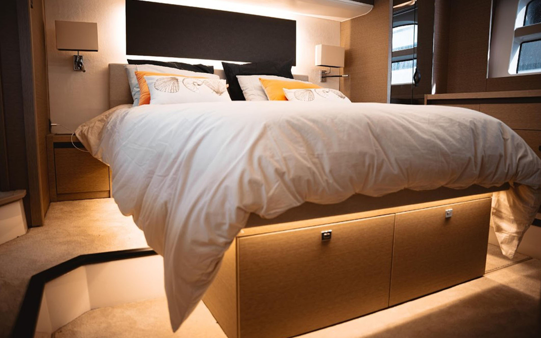 60' Jeanneau