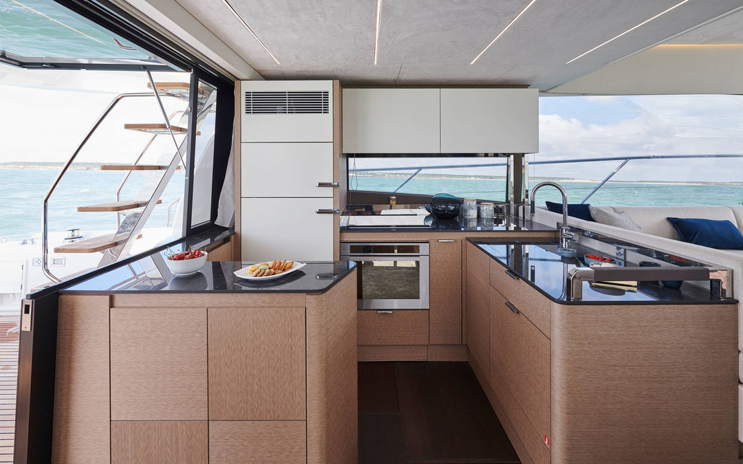 60' Jeanneau