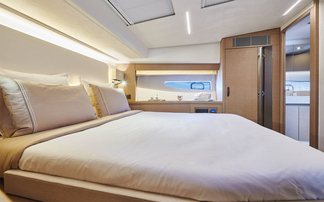 60' Jeanneau
