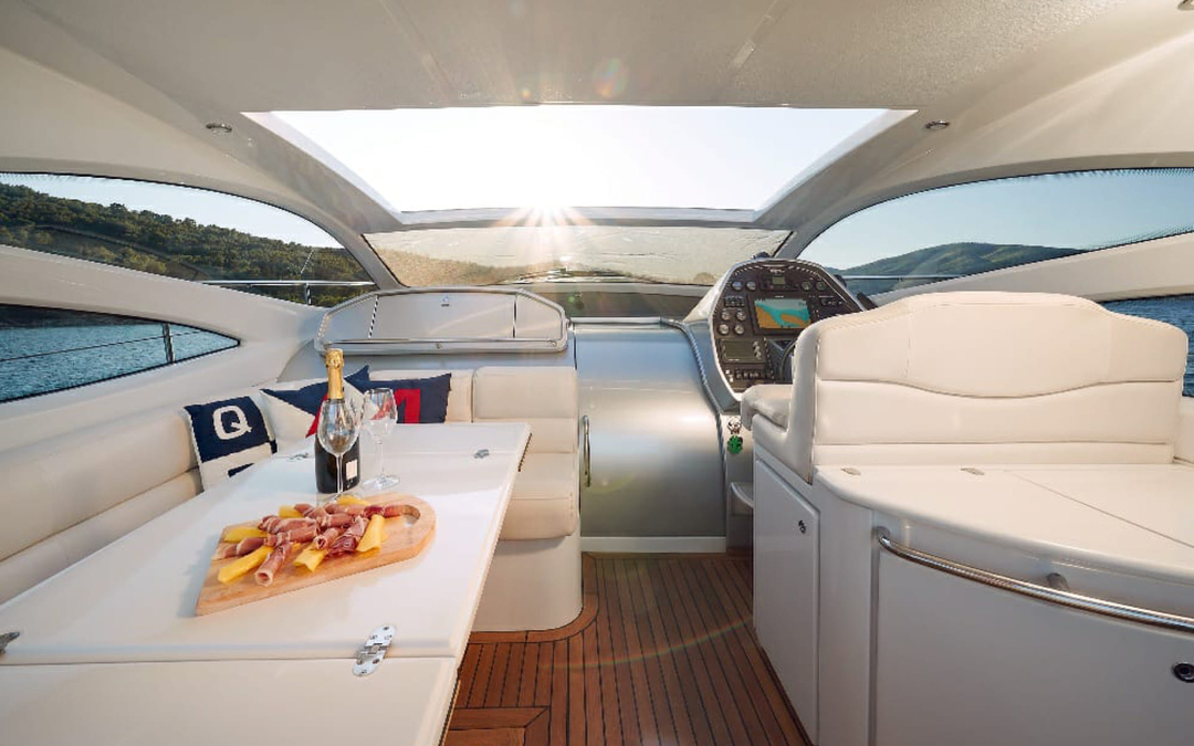 50' Pershing