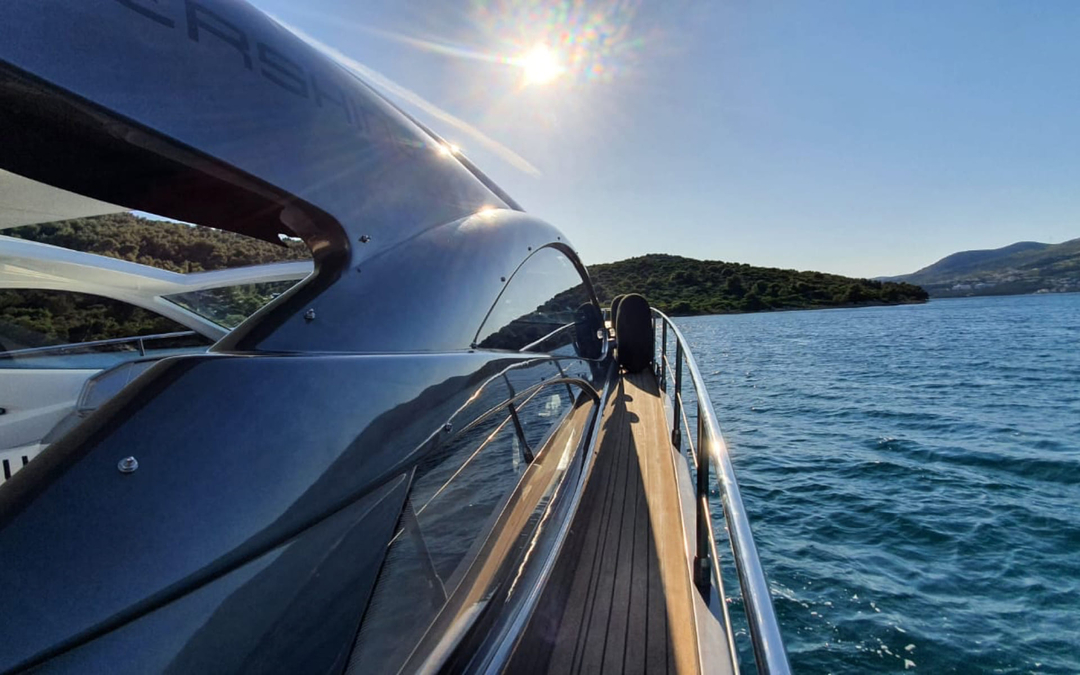 50' Pershing