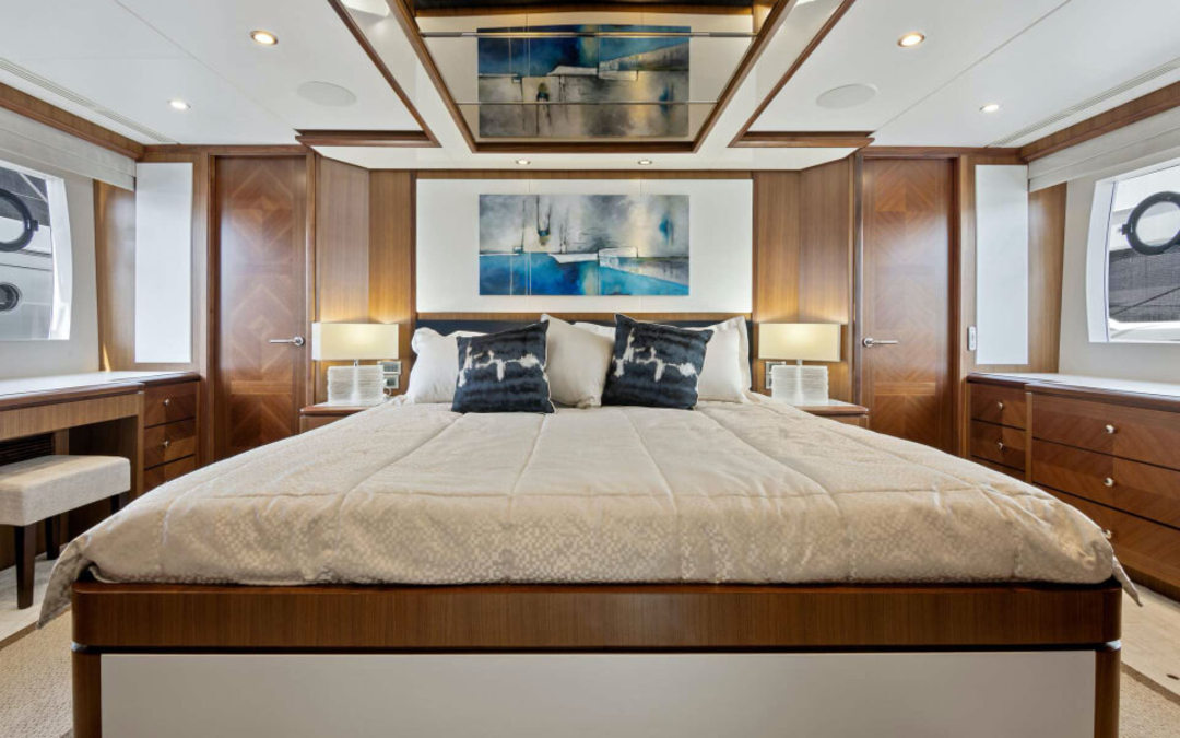 85' Ocean Alexander