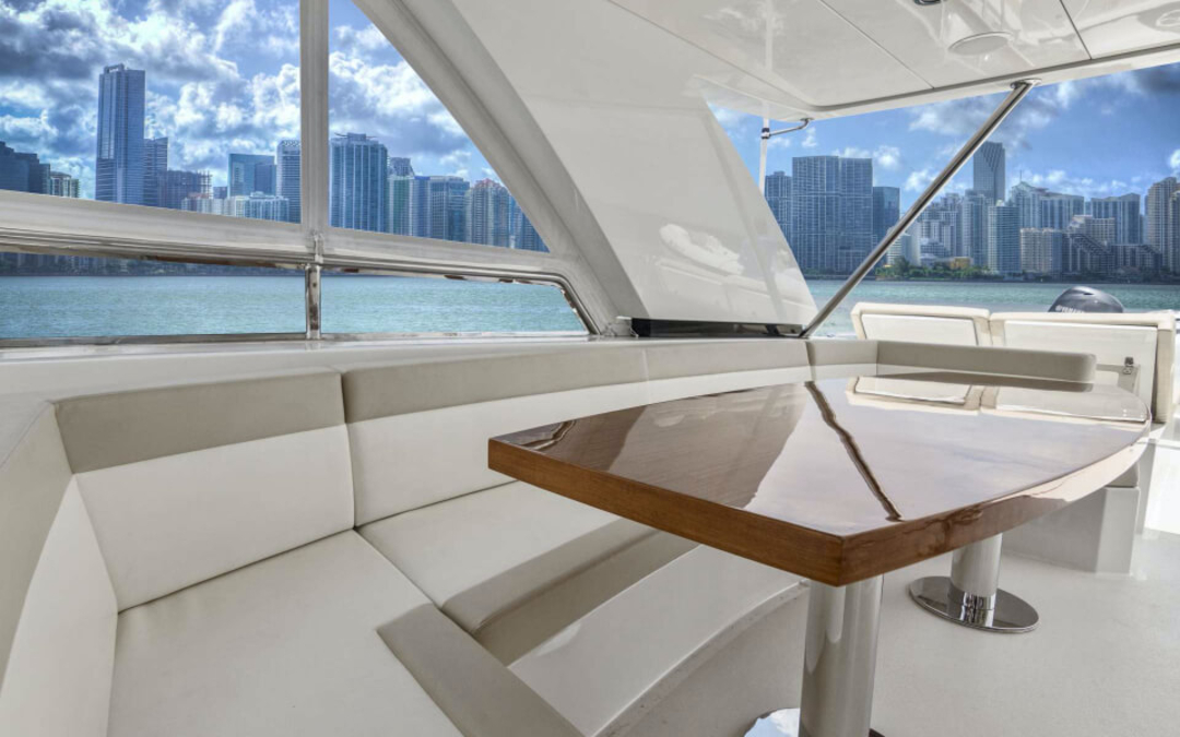 85' Ocean Alexander