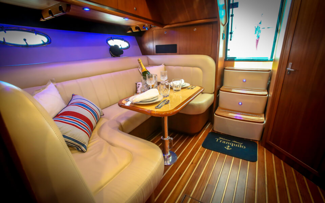 40' Tiara