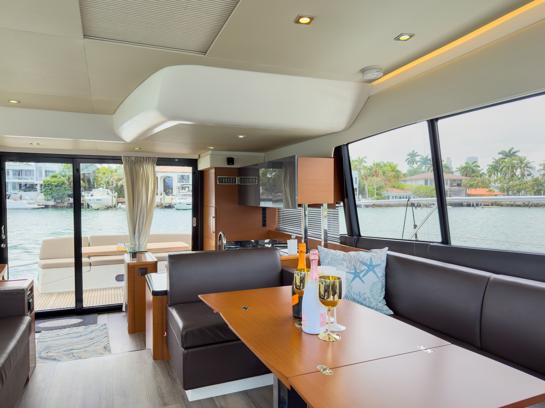 55' Prestige