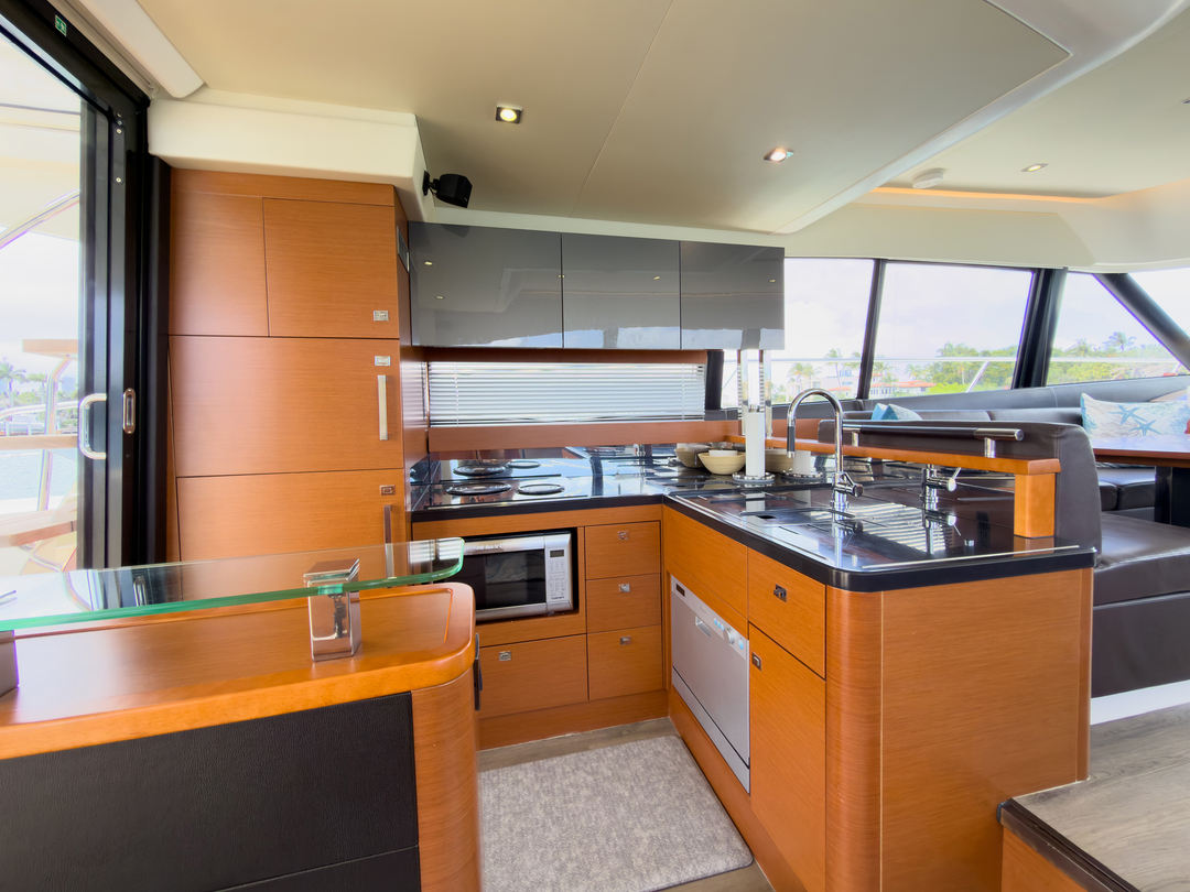 55' Prestige