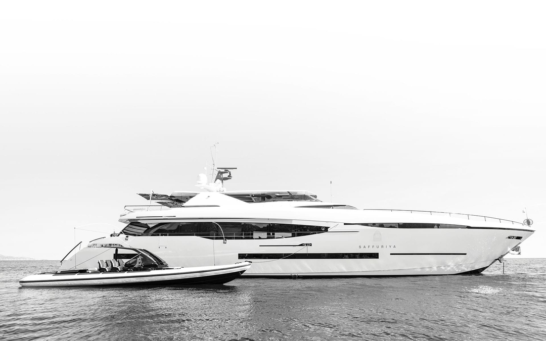 120' Custom