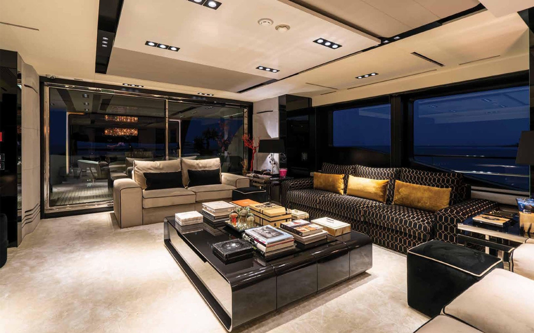 120' Custom