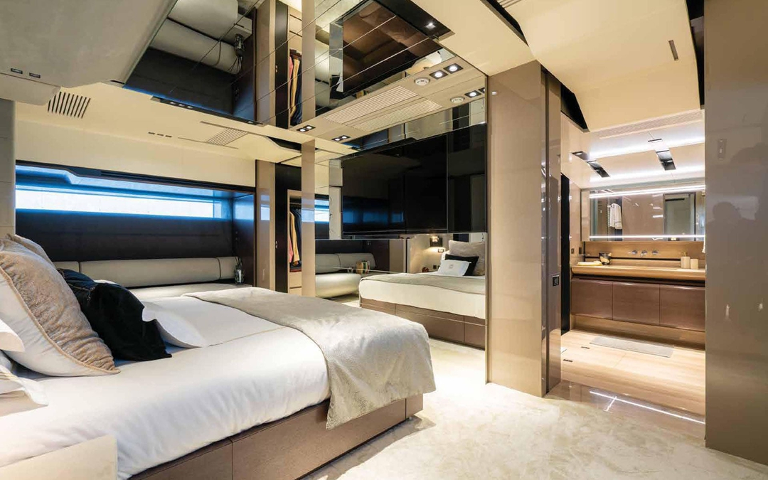 120' Custom