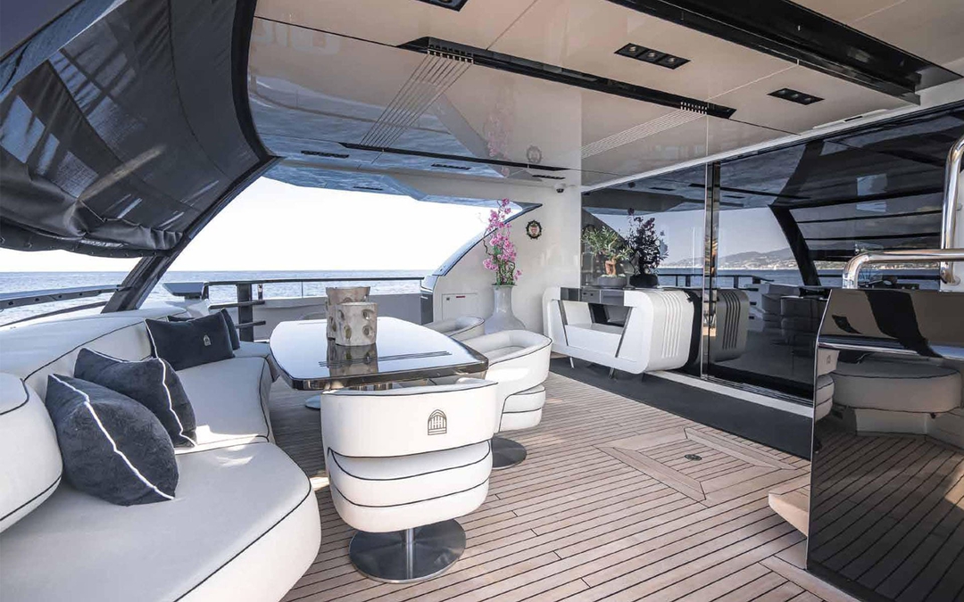 120' Custom