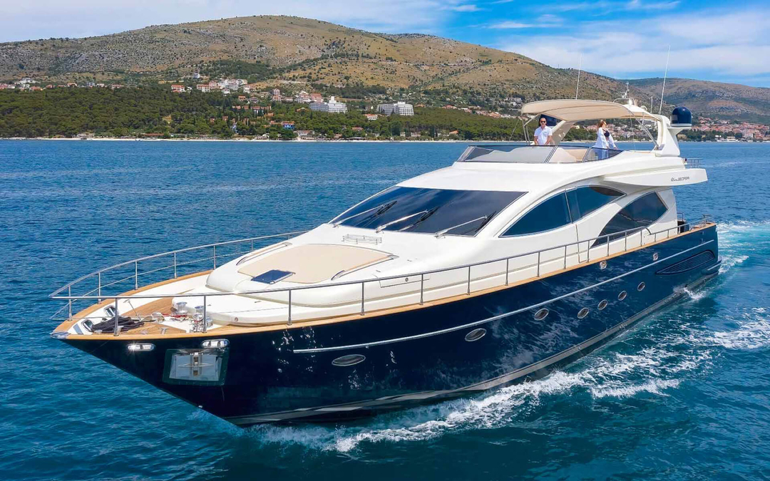 85' Riva