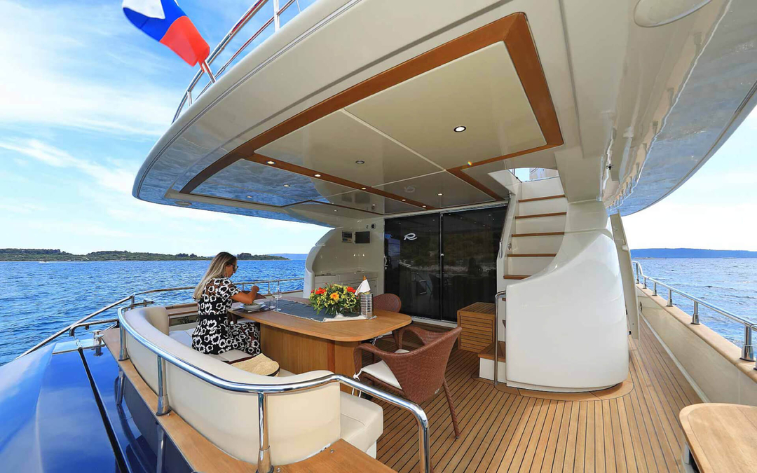 85' Riva
