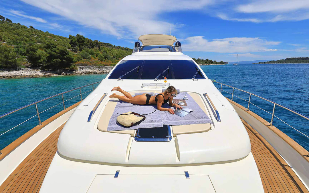 85' Riva