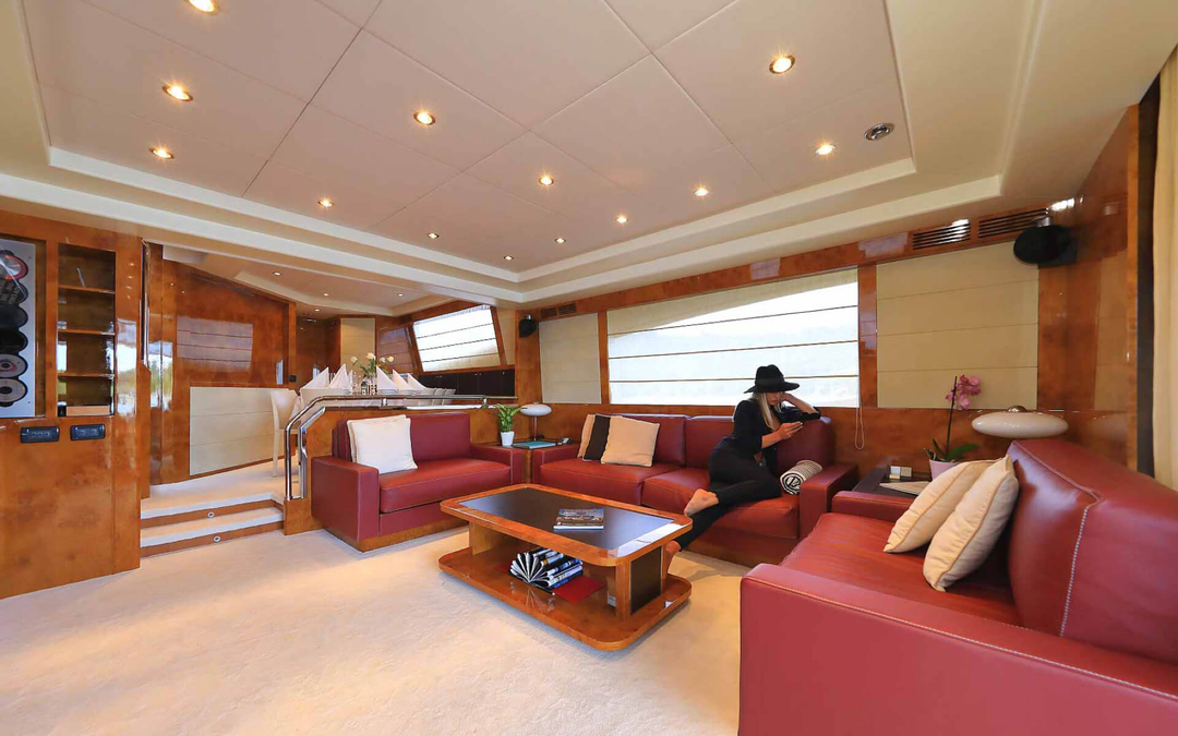 85' Riva