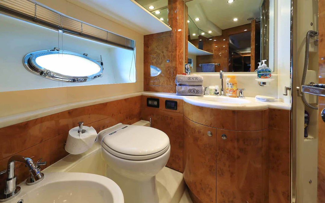 85' Riva