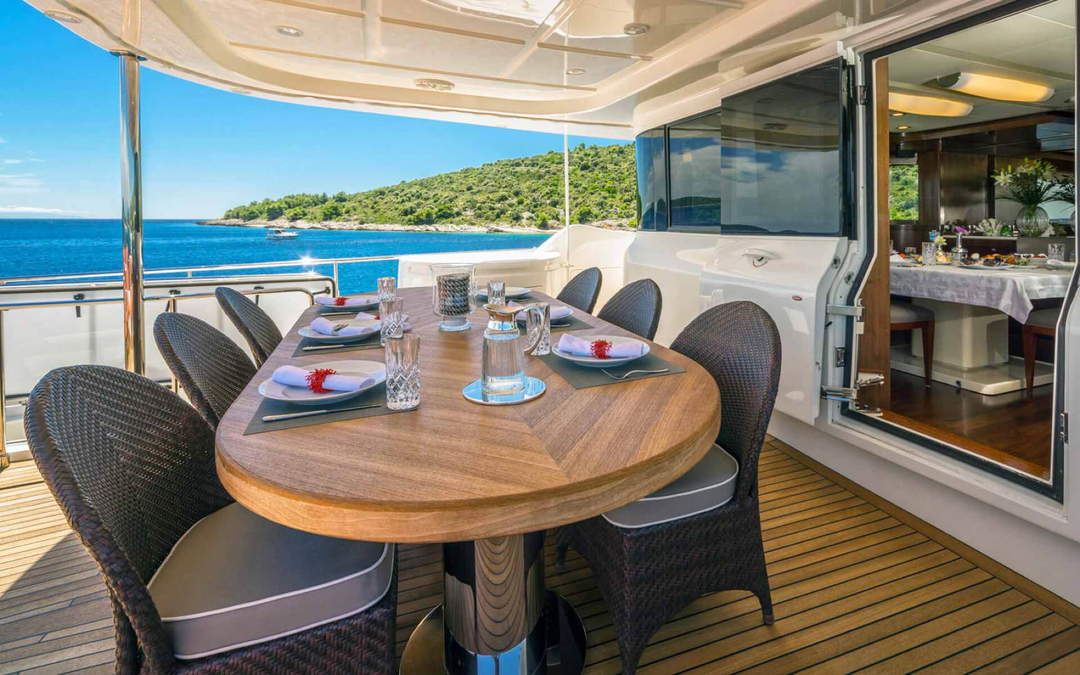 108' Ferretti Navetta