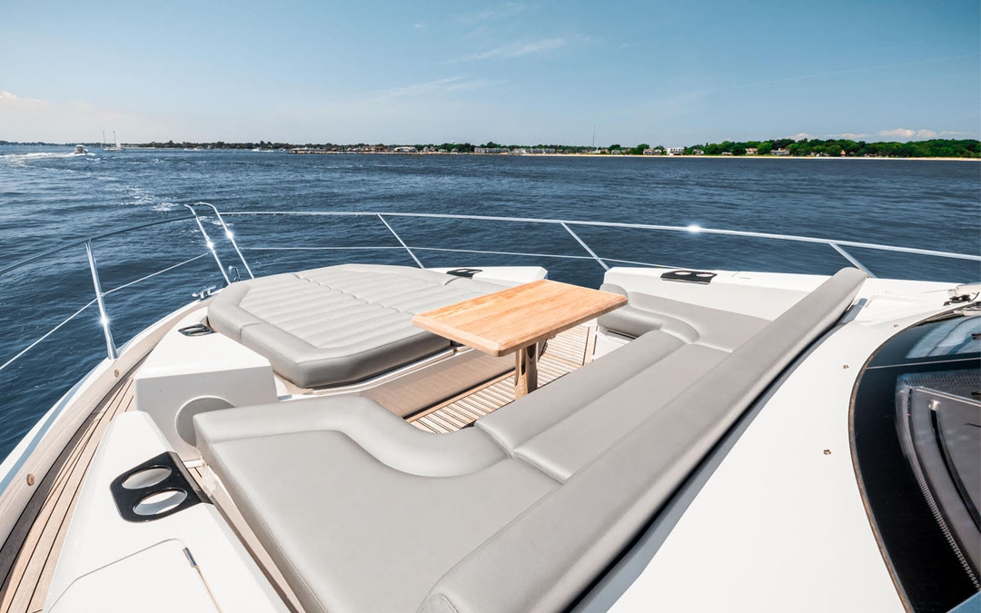66' Sunseeker