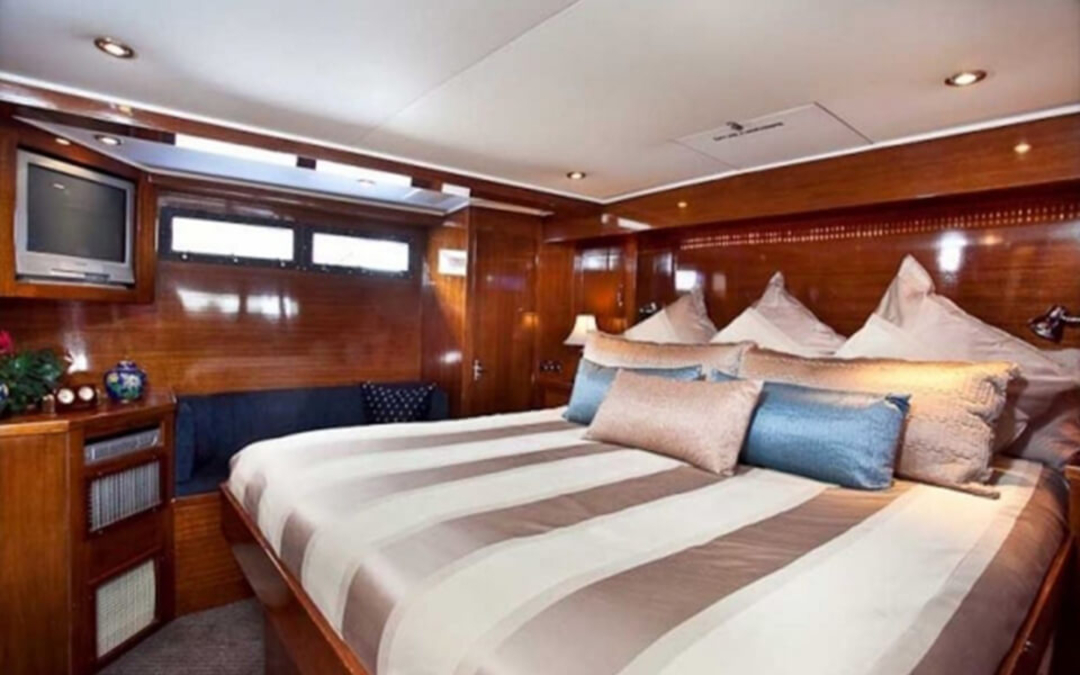 65' Chris-Craft