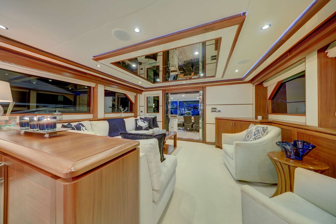 85' Ocean Alexander