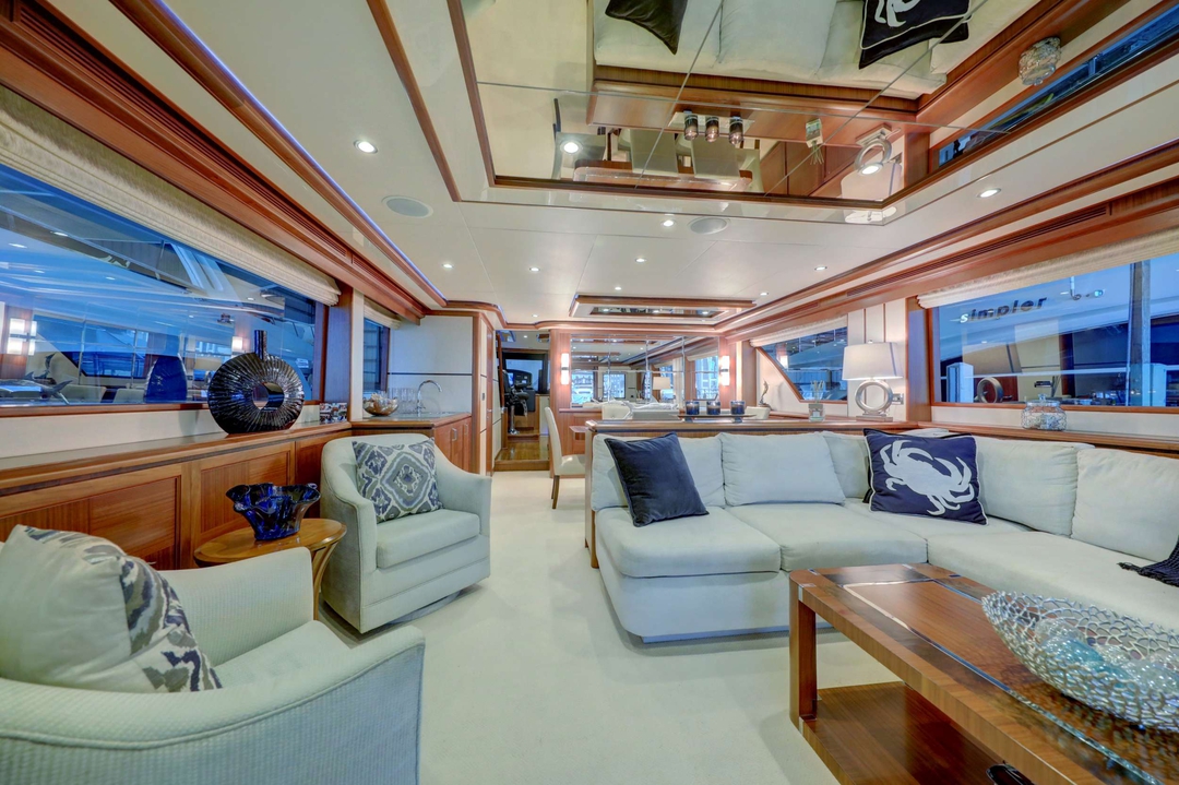 85' Ocean Alexander