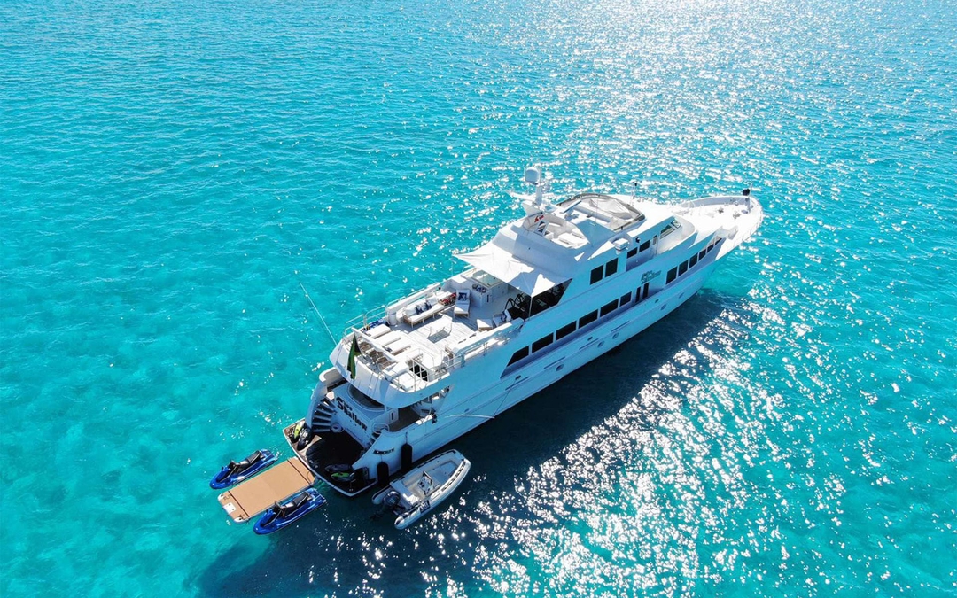 130' Hatteras