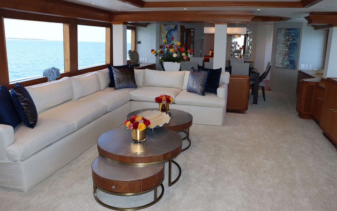 130' Hatteras