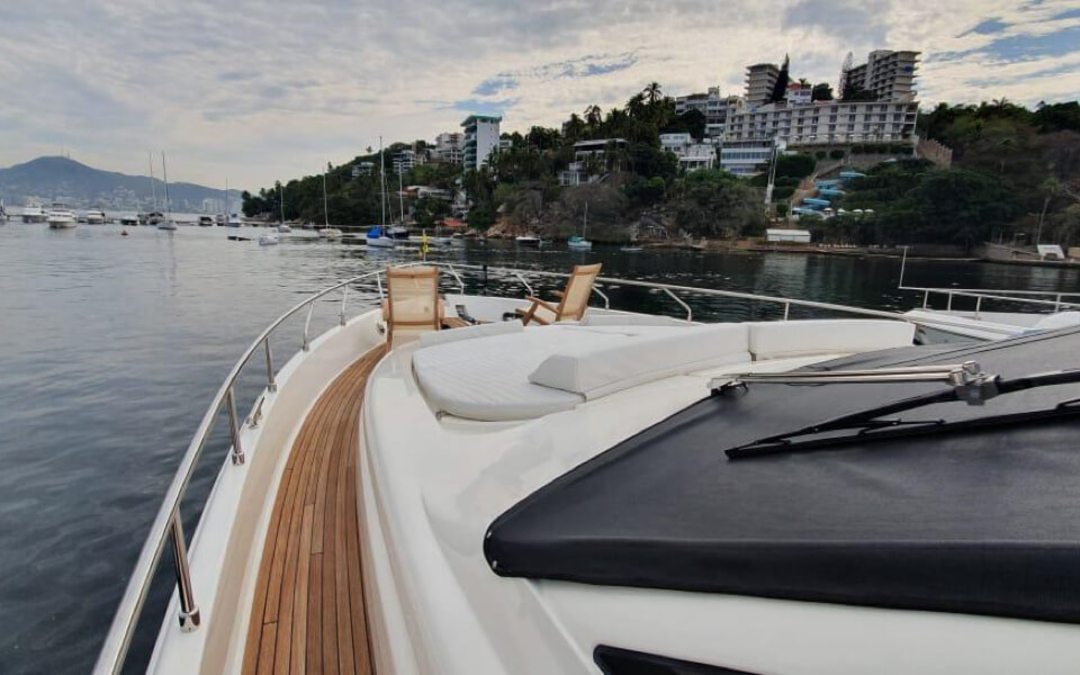 85' Ferretti