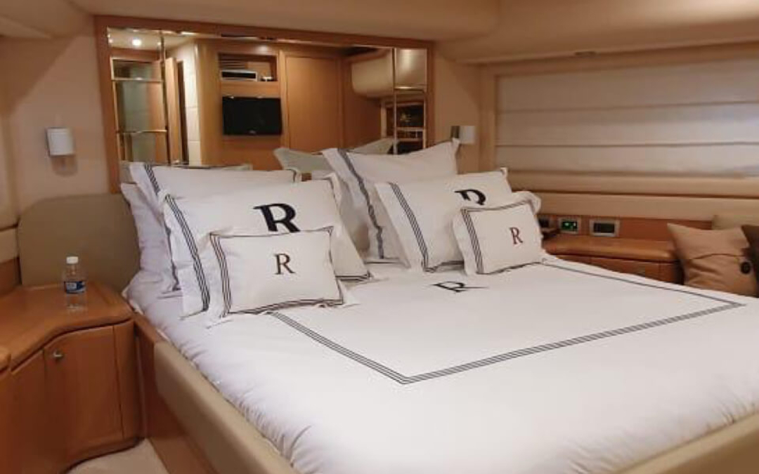 85' Ferretti