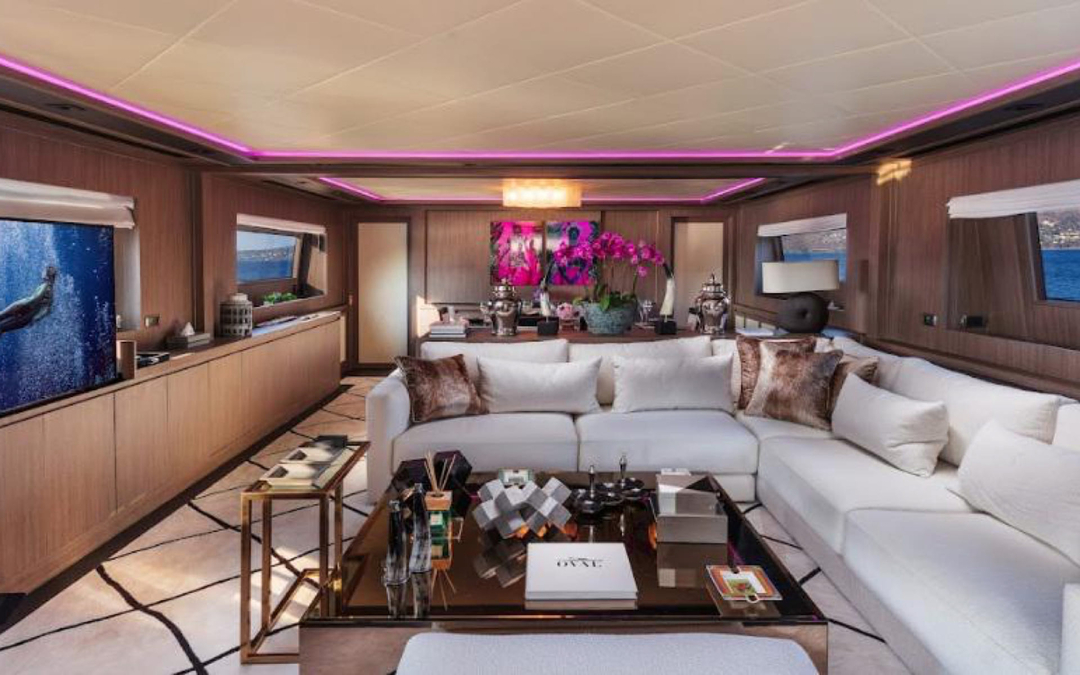 102' Cantieri Di Pisa