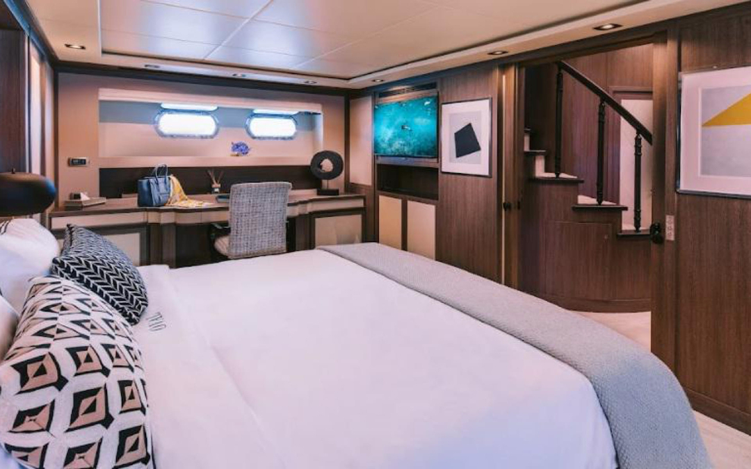 102' Cantieri Di Pisa