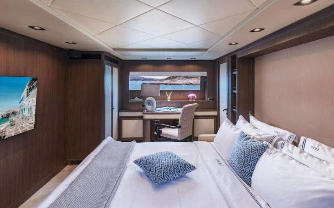 102' Cantieri Di Pisa