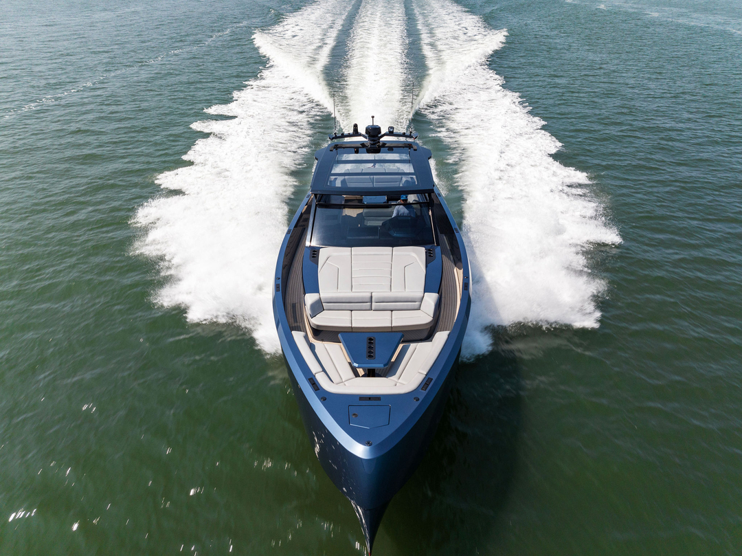 52' Vanquish