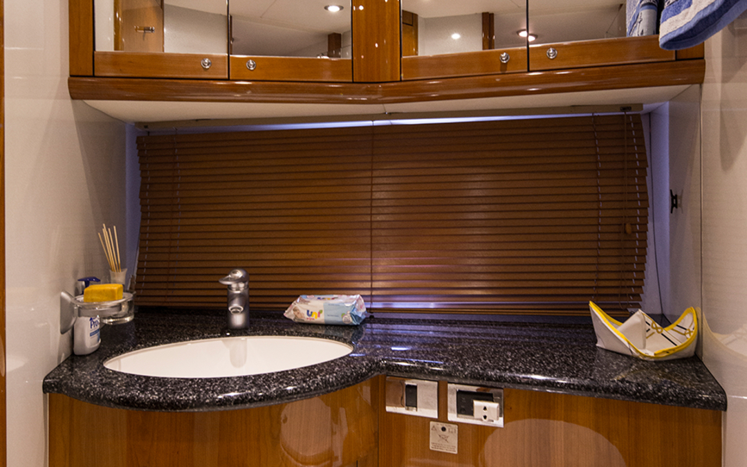 68' Sunseeker Predator