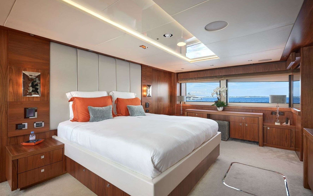 114' Sunseeker
