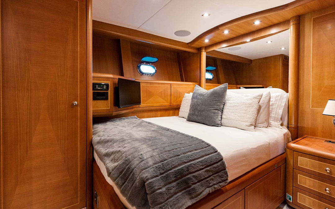 105' Mangusta