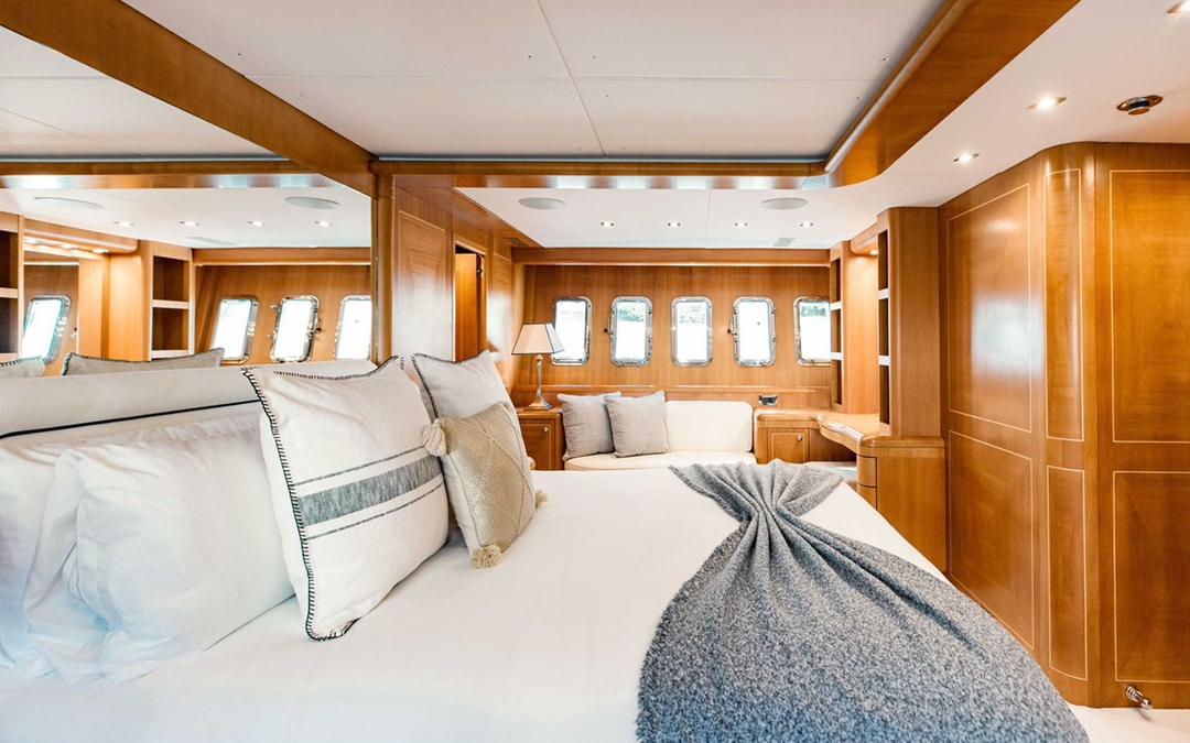 105' Mangusta