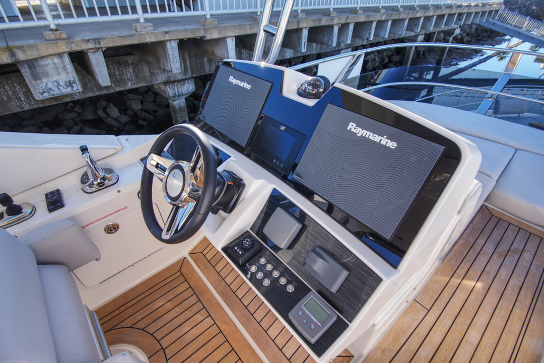 55' SeaRay Fly