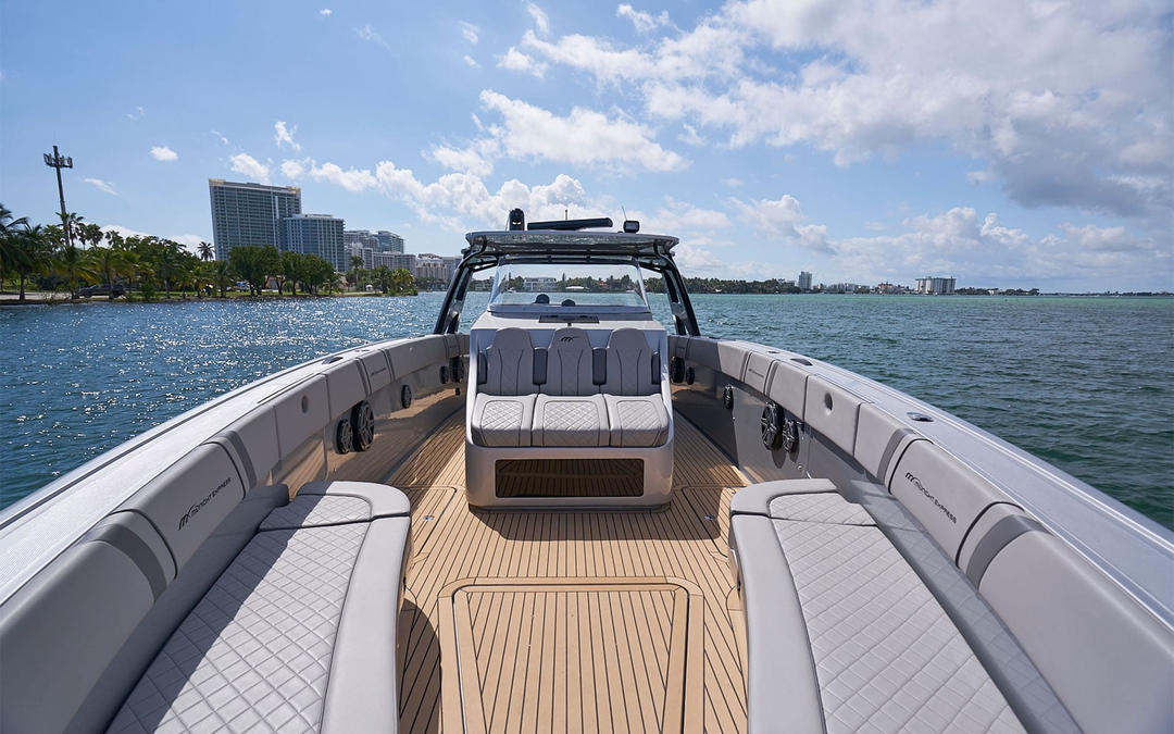 43' Midnight Express