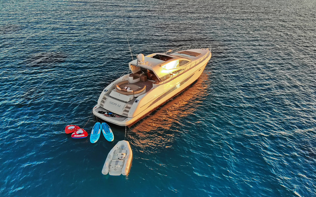 72' Riva