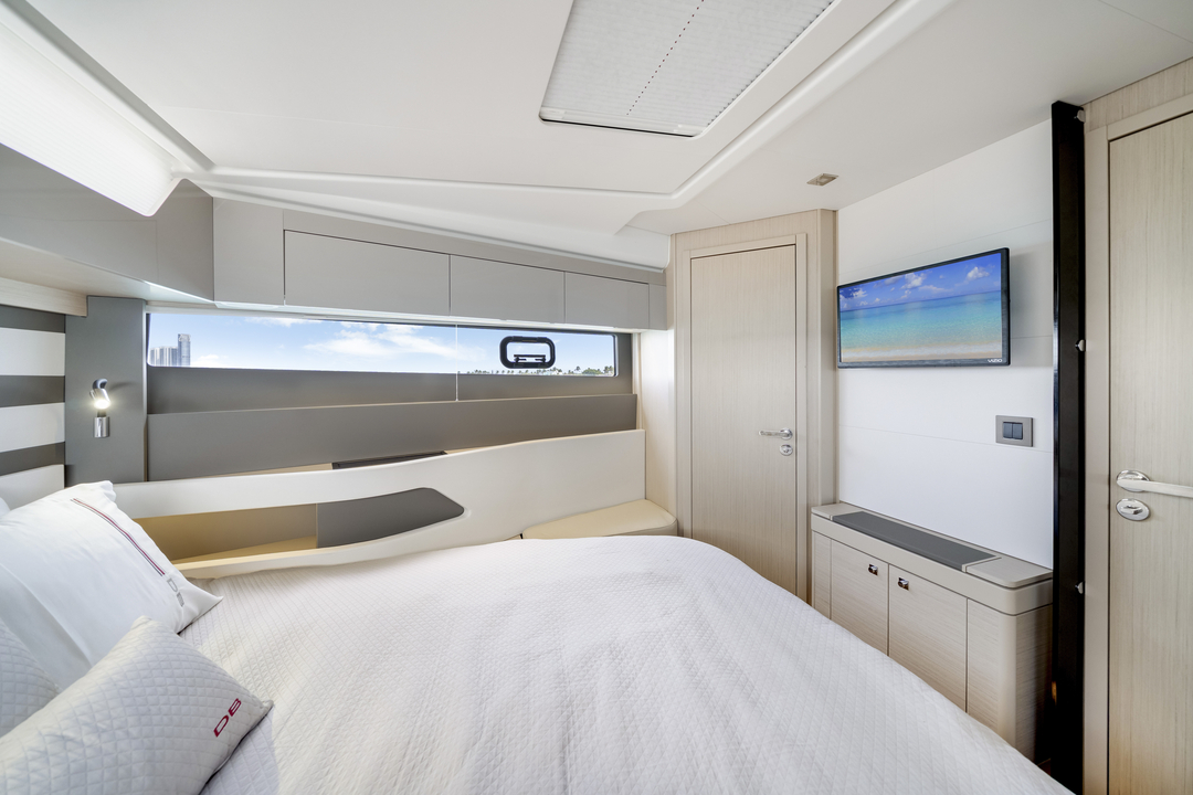 45' Jeanneau