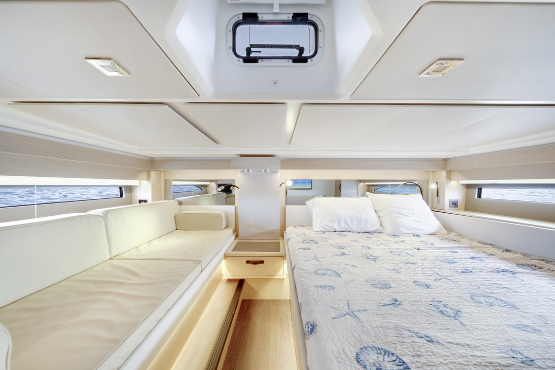 45' Jeanneau