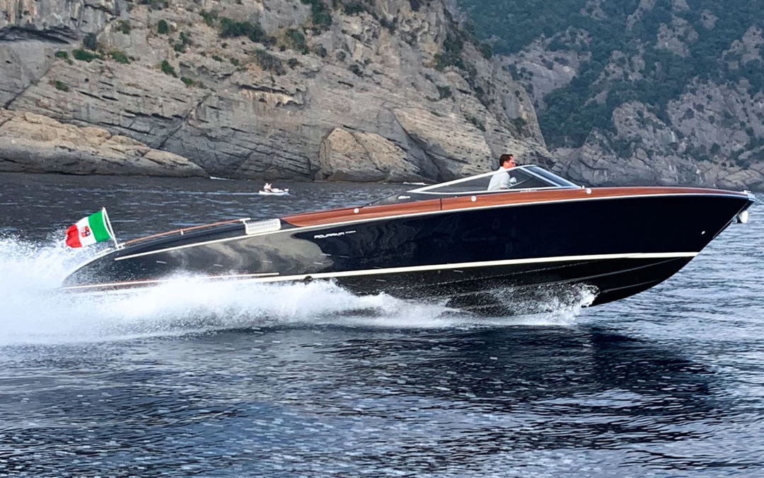 33' Riva
