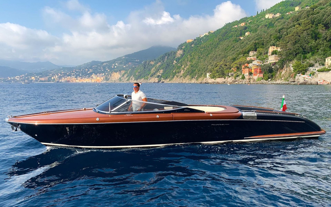 33' Riva